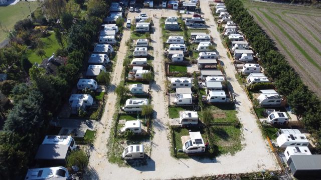 Luftaufnahme des Camps
